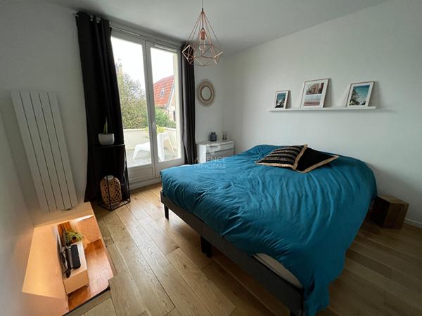 "Versailles Glatigny" Très Jolie Maison meublée de 3 pièces avec terrasse et remise !

Loyer 1 394.12 €/mois charges comprises **

- Ref : 20225