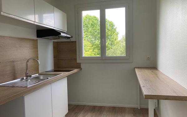 Appartement à louer    2 pièces •  Gradignan