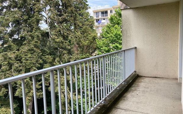 Appartement à louer    2 pièces •  Gradignan