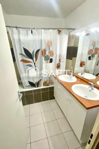 Appartement / Villa 3 pièces avec jardinet et 2 parkings