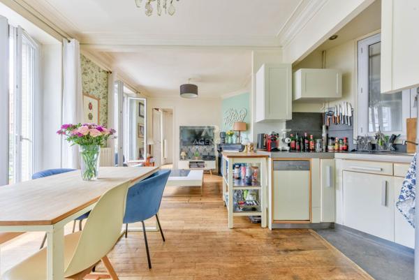 PARIS 18EME - JULES JOFFRIN - RUE LETORT / RUE CHAMPIONNET. €445 000 ** - Référence NG-6592