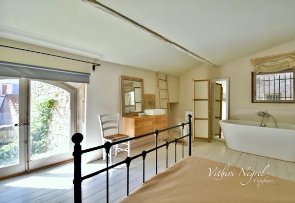 Maison de village à vendre 4 pièces EYRAGUES (13)