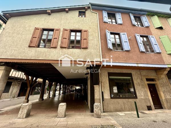 Ensemble immobilier avec activité commerciale – Cœur de Mirepoix