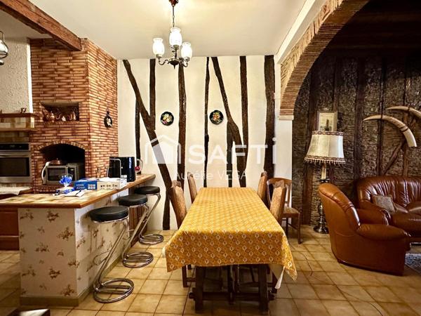 Ensemble immobilier avec activité commerciale – Cœur de Mirepoix