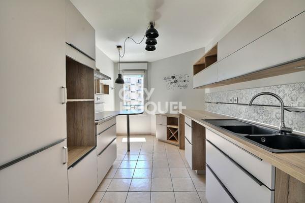 Grand T5 de 110 m², Calme, Terrasse, Garage, Montchat Place Ronde, Lyon 3ème (69003)