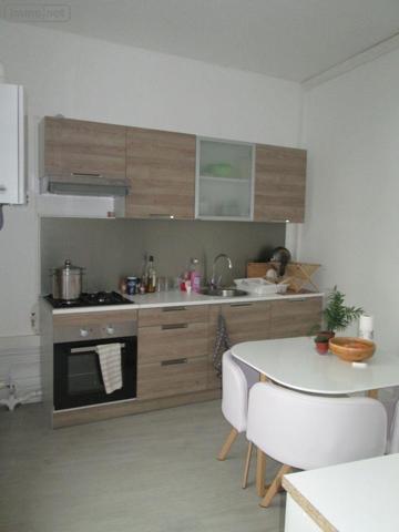 Appartement à louer à Bailleul dans le Nord (59270), ref : FLOCB256
