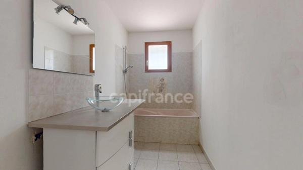 Maison à vendre 4 pièces  (83)