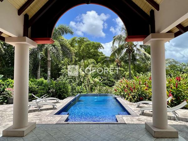 Achat maison Lamentin - 9 pièce(s) - 232 m² - 1 260 000 €