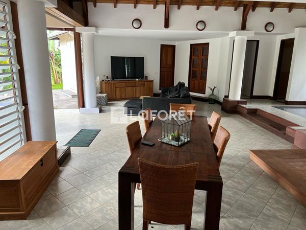 Achat maison Lamentin - 9 pièce(s) - 232 m² - 1 260 000 €
