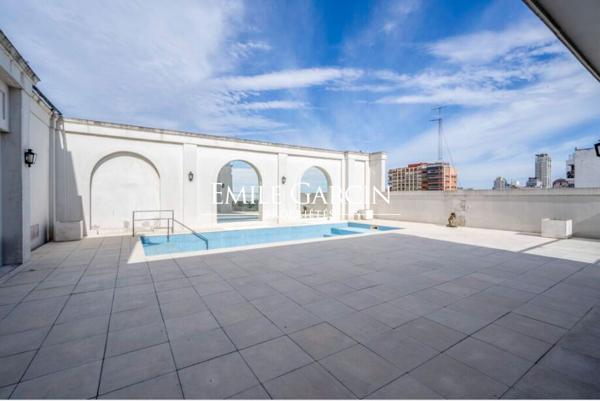 Appartement Victoria 5 pièce(s) 1725.87 m2 + terrasses