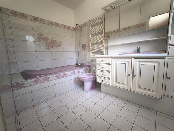 NOUVEAUTÉ - MAISON FAMILIALE de 125m²  - Chambre de plain-pied - Garage - Jardin - COULAINES
