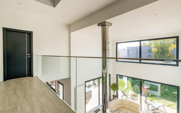 Maison à vendre    6 pièces • 209,85 m2 Chessy