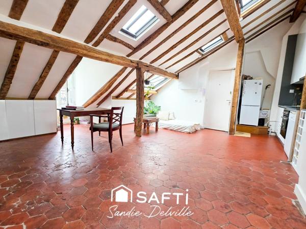 Île Saint-Louis- T2- 60m² au sol -39m² dernier étage