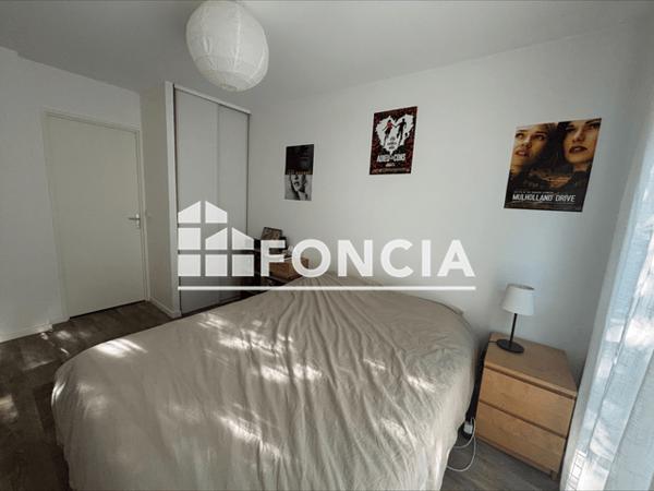 Location Appartement 2 pièces 37.3 m² - 11 RUE DU COLOMBIER Tours 37100