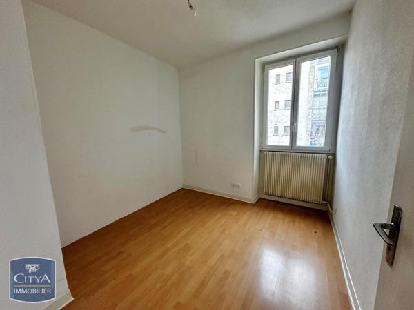 Appartement à louer 4 pièces 64m²