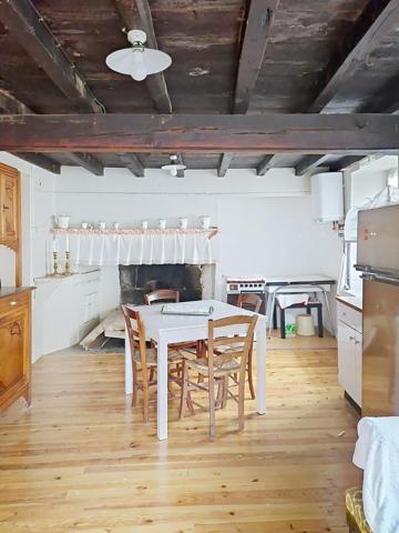 MAISON DE VILLAGE POUR VILLÉGIATURE