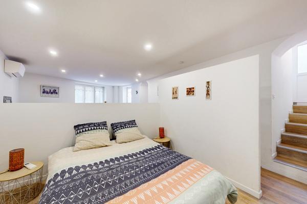 Grand studio rénové - 40m2 avec coin nuit en plein centre de La Napoule