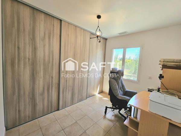 VILLA DE PLAN PIED PROCHE TOUS COMMERCES