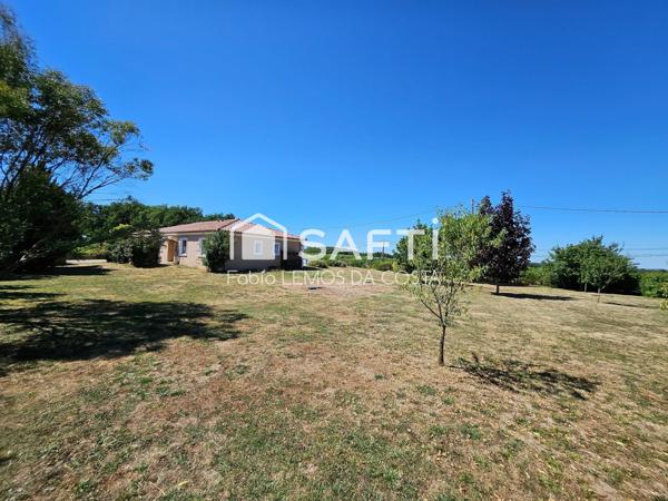 VILLA DE PLAN PIED PROCHE TOUS COMMERCES
