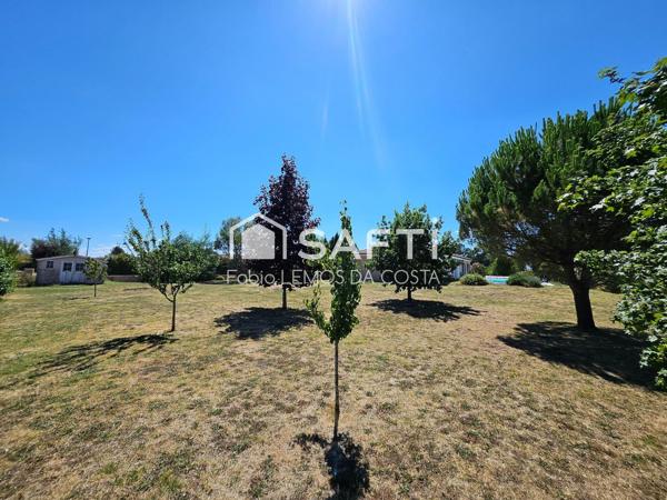 VILLA DE PLAN PIED PROCHE TOUS COMMERCES