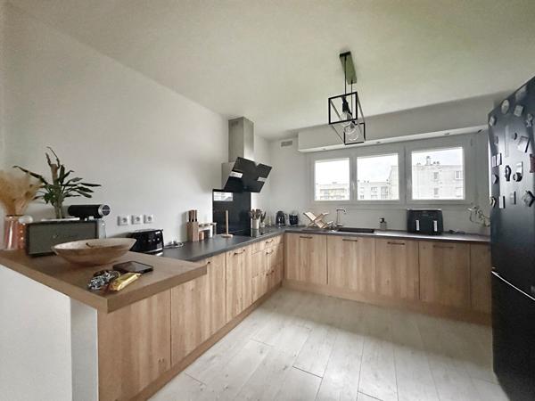 T3 lumineux rénové avec garage et cave, Lanester , Lanester