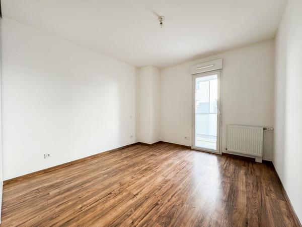 T4 de 100 m2 avec terrasse, ascenseur et garage. Vous serez aussi intéressé par