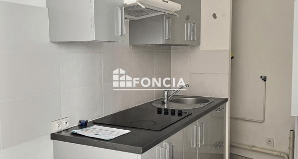 À vendre Immeuble 400 m² - Vienne 38200