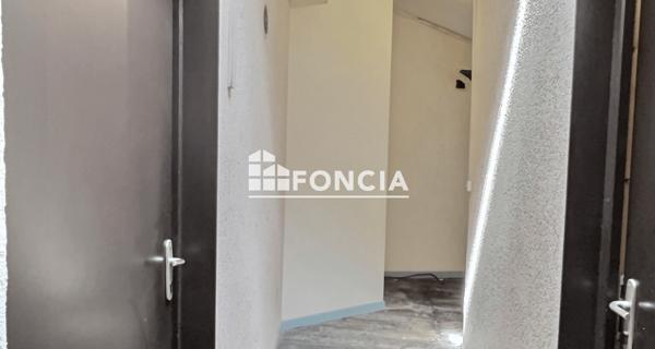 À vendre Immeuble 400 m² - Vienne 38200