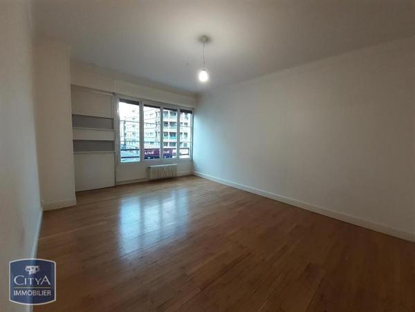 Appartement à louer 2 pièces 72m²