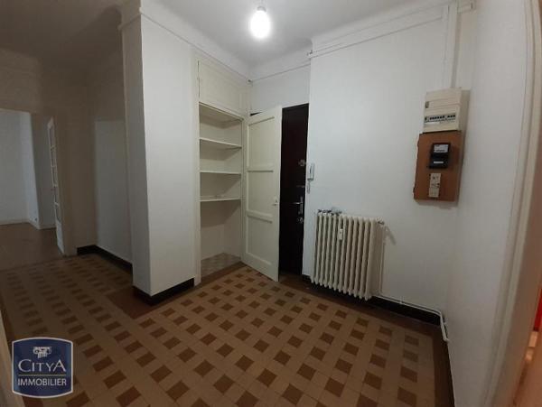 Appartement à louer 2 pièces 72m²