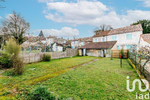 Maison à vendre 6 pièces 137 m² Sorges et Ligueux en Périgord