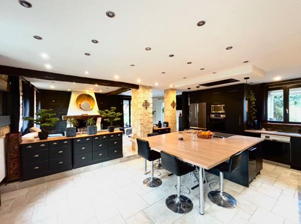 Coulommiers (77120) Superbe maison briarde 4 chambres, 128 m² - 1800m²