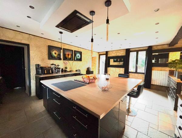 Coulommiers (77120) Superbe maison briarde 4 chambres, 128 m² - 1800m²