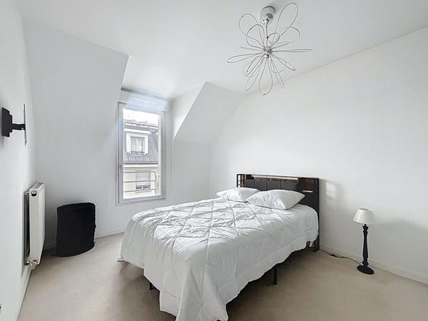 PORTE D'IVRY - A LOUER - 3 PIECES EN PARFAIT ETAT - MEUBLE