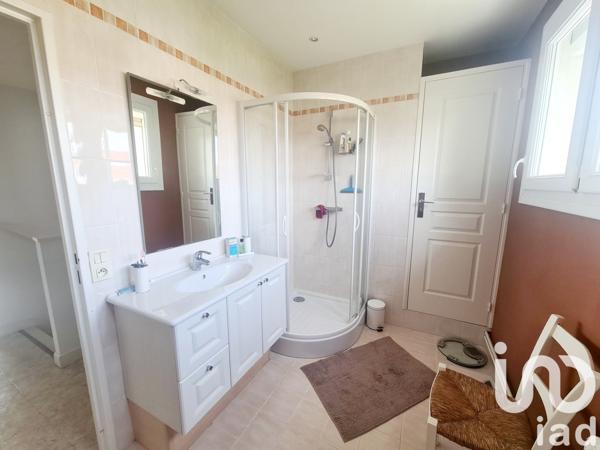 Maison 5 pièces de 111 m² à Aussillon (81200)