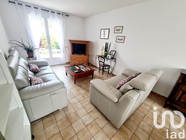 Maison 5 pièces de 111 m² à Aussillon (81200)
