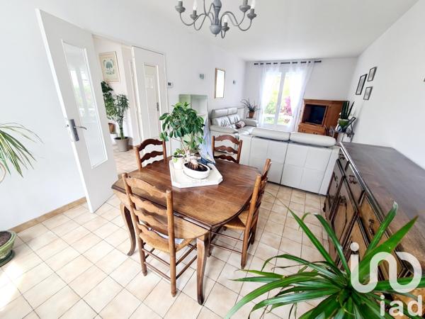 Maison 5 pièces de 111 m² à Aussillon (81200)