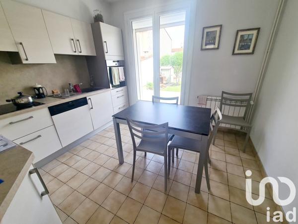 Maison 5 pièces de 111 m² à Aussillon (81200)