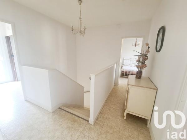 Maison 5 pièces de 111 m² à Aussillon (81200)