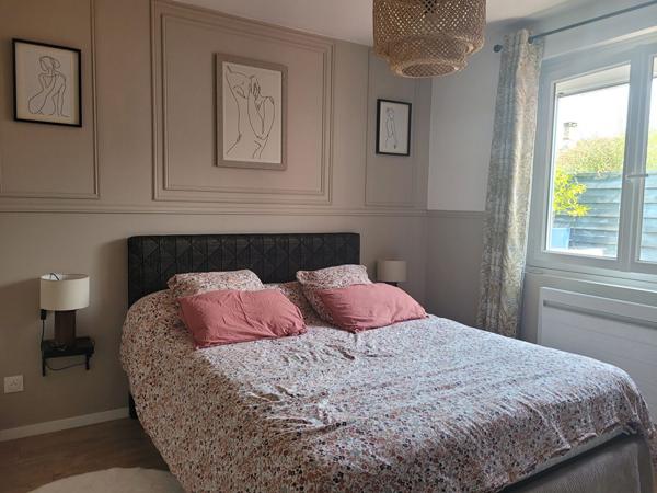 ROCHEFORT secteur calme maison de 93 m² de type 4 avec jardin intimiste