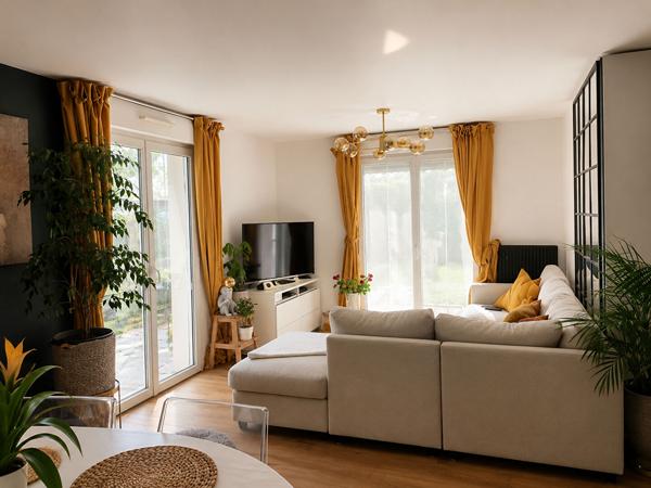 À VENDRE - MAISON 3 CHAMBRES AVEC JARDIN, GARAGE ET PARKING