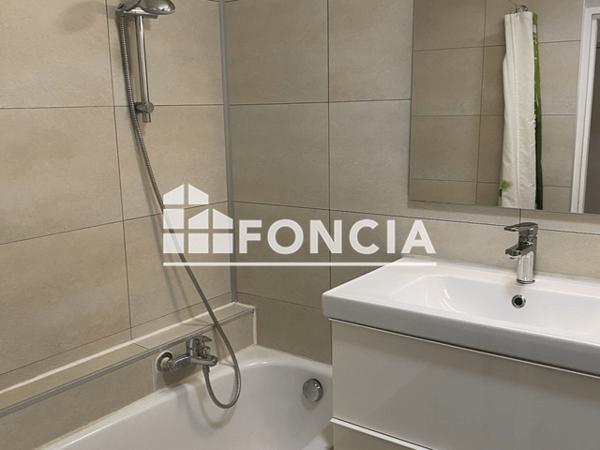 Location Appartement 2 pièces 51.18 m² - 44 RUE DES TROIS ROIS Mulhouse 68100