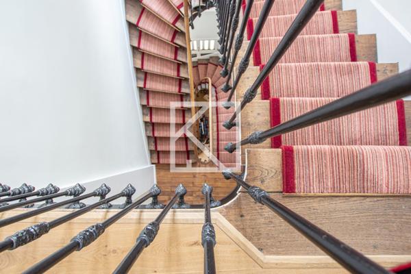 Hotel Particulier en hyper centre, rénové avec ascenseur