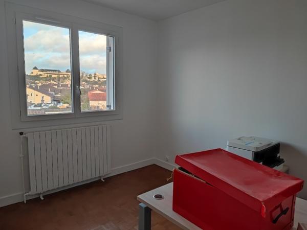 Maison à vendre |  Chalais |  4 pièces | 78 m²