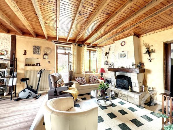 Maison à vendre  6 pièces - 215,98 m2 LE CREST - 63