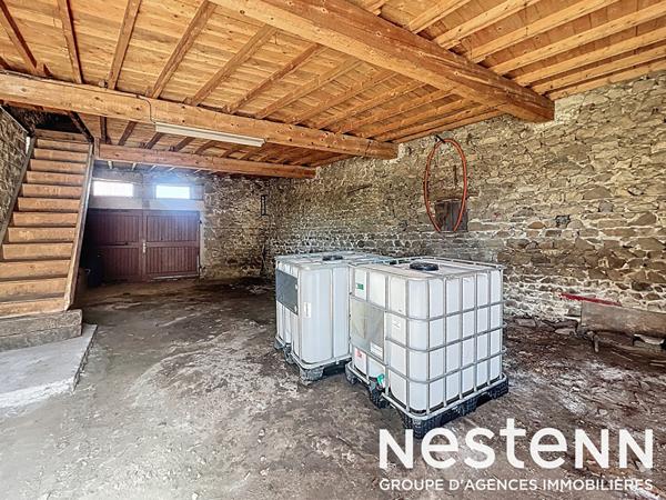 Maison 7 pièces, grand potentiel d'aménagement pour artisan ou famille