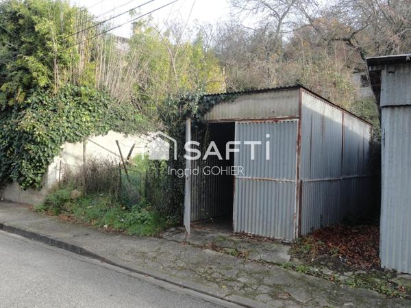 Maison avec jardin et garage