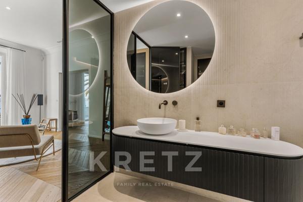 Sainte-Maxime – Propriété en centre-ville, vue mer