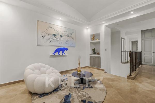 Sainte-Maxime – Propriété en centre-ville, vue mer