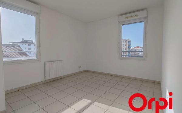 Appartement à vendre    4 pièces • 84,81 m2 Vénissieux